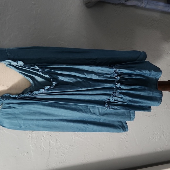 NEW Kori Cold Shoulder Tunic - Picture 7 of 12